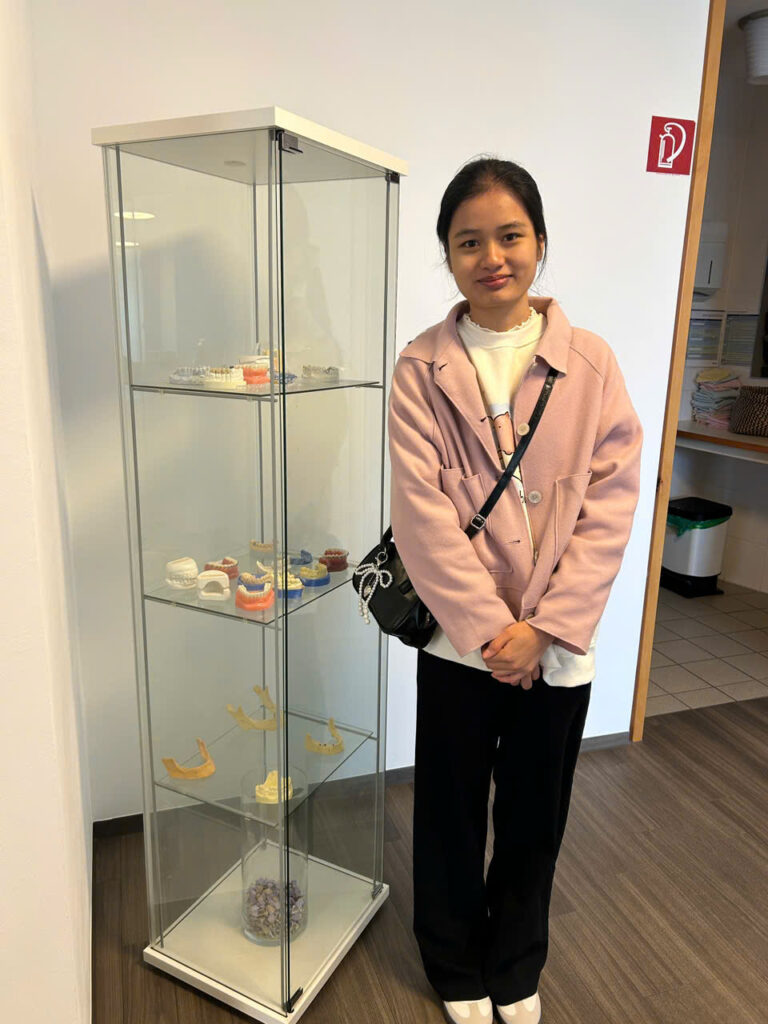 Home z7185377073740 6bf12ea8385657c8562899180f77b72b